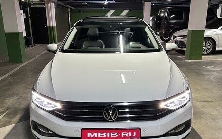 Volkswagen Passat B8 рестайлинг, 2020 год, 4 049 000 рублей, 2 фотография