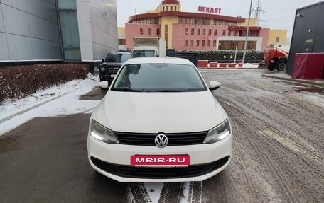Volkswagen Jetta VI, 2013 год, 750 000 рублей, 2 фотография