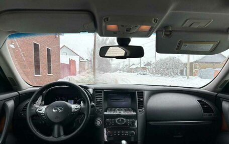 Infiniti FX II, 2012 год, 1 650 000 рублей, 15 фотография