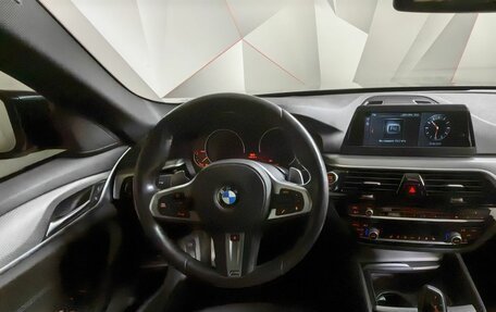 BMW 5 серия, 2019 год, 3 630 000 рублей, 11 фотография