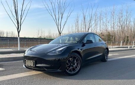 Tesla Model 3 I, 2022 год, 3 699 999 рублей, 1 фотография