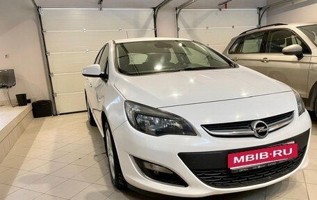 Opel Astra J, 2012 год, 980 000 рублей, 11 фотография