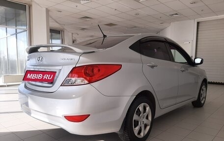 Hyundai Solaris II рестайлинг, 2013 год, 860 000 рублей, 5 фотография