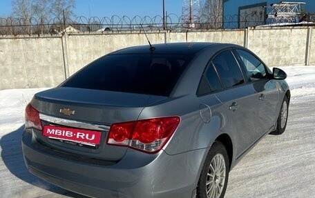 Chevrolet Cruze II, 2012 год, 550 000 рублей, 3 фотография