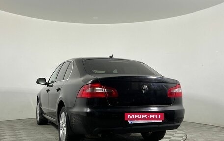 Skoda Superb III рестайлинг, 2010 год, 899 000 рублей, 7 фотография