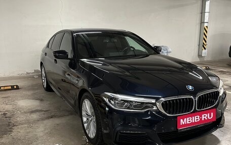 BMW 5 серия, 2019 год, 5 900 000 рублей, 1 фотография