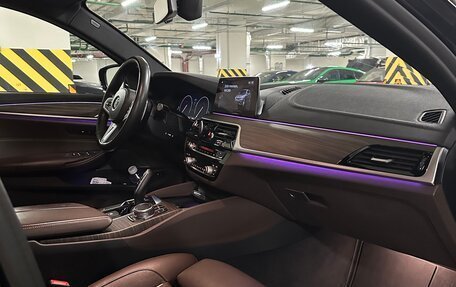 BMW 5 серия, 2019 год, 5 900 000 рублей, 8 фотография