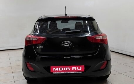 Hyundai i30 II рестайлинг, 2013 год, 859 000 рублей, 4 фотография