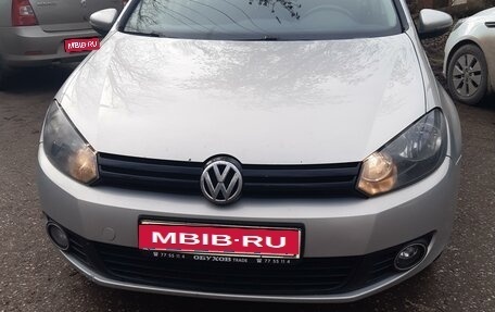 Volkswagen Golf VI, 2009 год, 850 000 рублей, 1 фотография