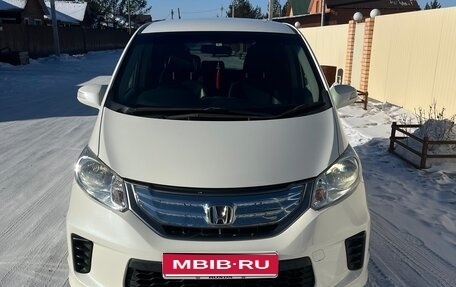 Honda Freed I, 2012 год, 1 050 000 рублей, 1 фотография