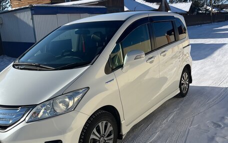 Honda Freed I, 2012 год, 1 050 000 рублей, 2 фотография