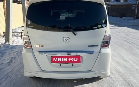 Honda Freed I, 2012 год, 1 050 000 рублей, 3 фотография