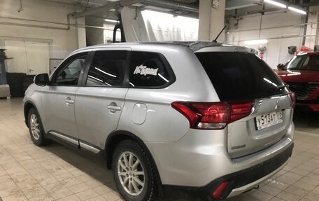 Mitsubishi Outlander III рестайлинг 3, 2016 год, 1 559 000 рублей, 3 фотография