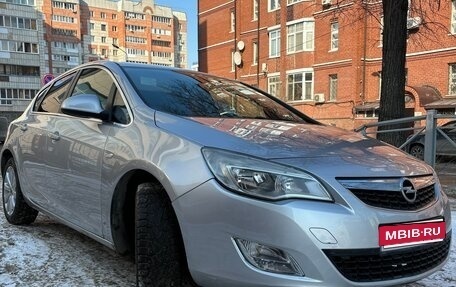 Opel Astra J, 2012 год, 725 000 рублей, 1 фотография