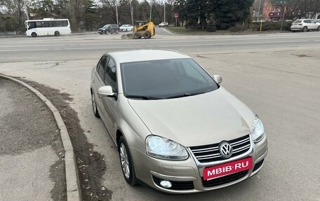 Volkswagen Jetta VI, 2008 год, 680 000 рублей, 2 фотография