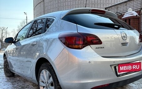 Opel Astra J, 2012 год, 725 000 рублей, 2 фотография