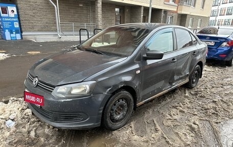 Volkswagen Polo VI (EU Market), 2011 год, 350 000 рублей, 2 фотография