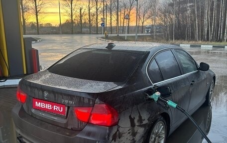 BMW 3 серия, 2011 год, 1 100 000 рублей, 1 фотография