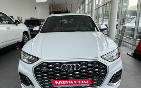 Audi Q5, 2022 год, 9 400 000 рублей, 2 фотография