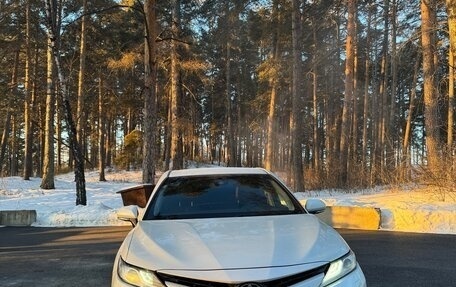 Toyota Camry, 2019 год, 3 450 000 рублей, 6 фотография