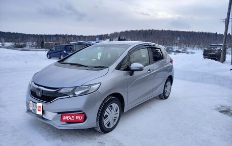 Honda Fit III, 2019 год, 1 280 000 рублей, 2 фотография