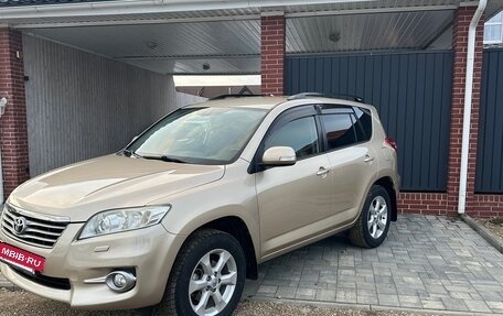 Toyota RAV4, 2011 год, 1 820 000 рублей, 2 фотография