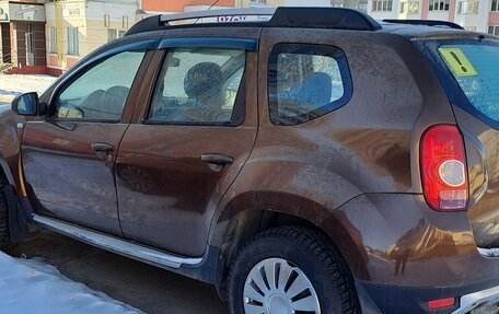 Renault Duster I рестайлинг, 2012 год, 800 000 рублей, 2 фотография