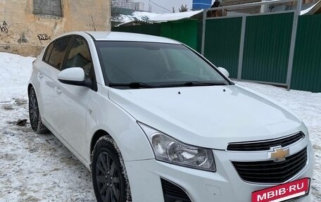 Chevrolet Cruze II, 2012 год, 860 000 рублей, 4 фотография