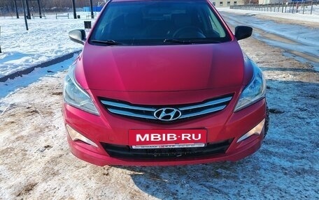 Hyundai Solaris II рестайлинг, 2015 год, 995 000 рублей, 3 фотография