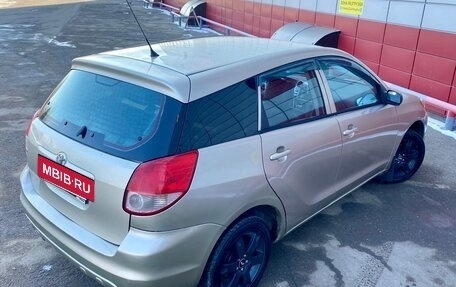 Toyota Matrix, 2003 год, 497 000 рублей, 2 фотография