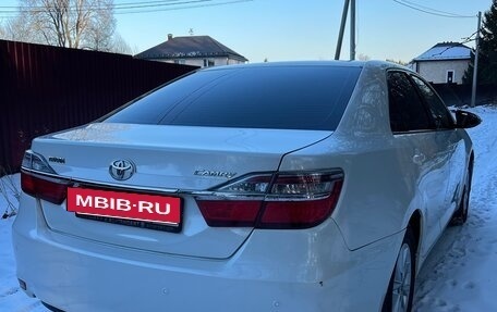 Toyota Camry, 2016 год, 1 930 000 рублей, 6 фотография