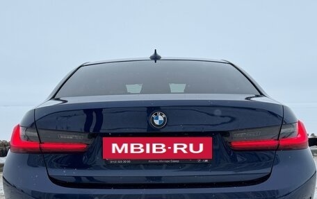 BMW 3 серия, 2019 год, 3 780 000 рублей, 18 фотография