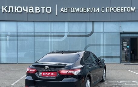 Toyota Camry, 2019 год, 2 990 000 рублей, 8 фотография