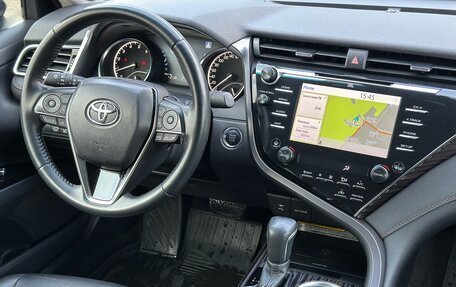 Toyota Camry, 2019 год, 2 990 000 рублей, 21 фотография