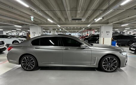 BMW 7 серия, 2021 год, 10 300 000 рублей, 3 фотография