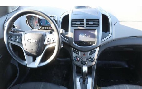 Chevrolet Aveo III, 2014 год, 690 000 рублей, 9 фотография