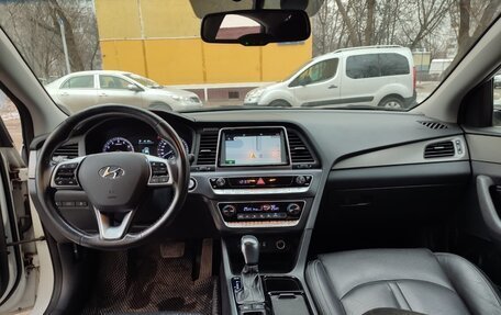 Hyundai Sonata VII, 2019 год, 2 100 000 рублей, 22 фотография
