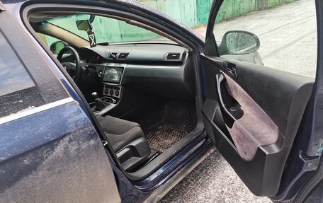 Volkswagen Passat B6, 2006 год, 565 000 рублей, 13 фотография