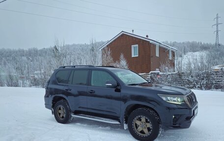 Toyota Land Cruiser Prado 150 рестайлинг 2, 2023 год, 8 250 000 рублей, 4 фотография