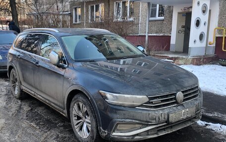 Volkswagen Passat B8 рестайлинг, 2020 год, 4 550 000 рублей, 5 фотография