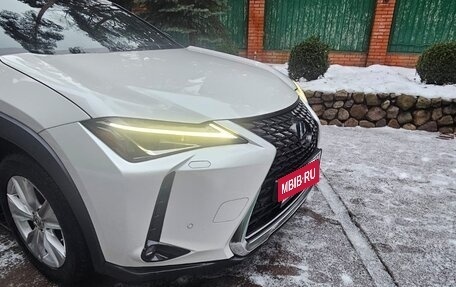 Lexus UX I, 2019 год, 3 200 000 рублей, 4 фотография