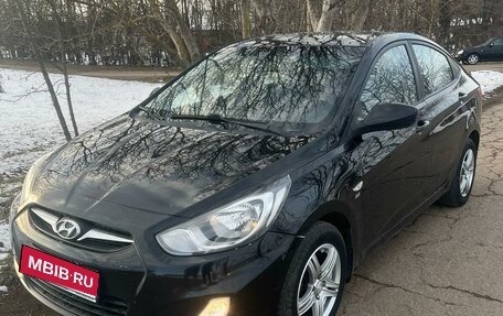 Hyundai Solaris II рестайлинг, 2011 год, 767 000 рублей, 1 фотография