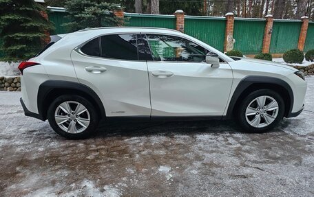 Lexus UX I, 2019 год, 3 200 000 рублей, 25 фотография