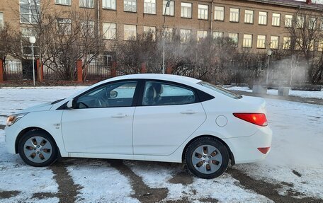 Hyundai Solaris II рестайлинг, 2016 год, 1 150 000 рублей, 4 фотография