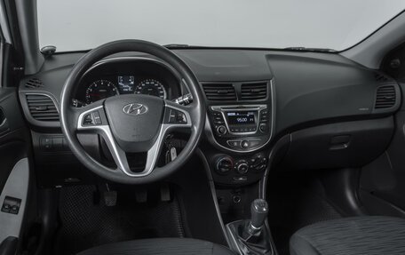 Hyundai Solaris II рестайлинг, 2016 год, 1 039 000 рублей, 6 фотография