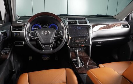 Toyota Camry, 2016 год, 2 677 000 рублей, 6 фотография