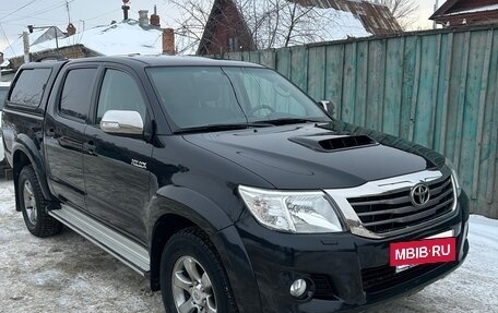 Toyota Hilux VII, 2014 год, 2 500 000 рублей, 2 фотография