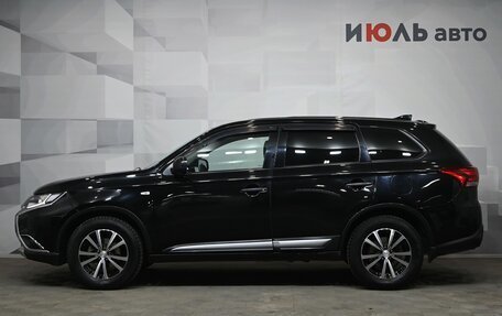 Mitsubishi Outlander III рестайлинг 3, 2017 год, 1 870 000 рублей, 8 фотография