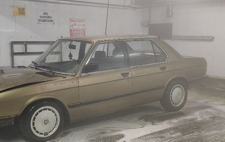 BMW 5 серия, 1985 год, 150 000 рублей, 4 фотография