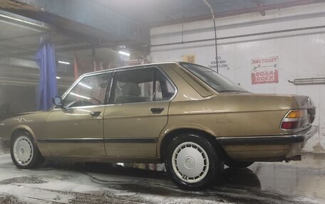 BMW 5 серия, 1985 год, 150 000 рублей, 5 фотография